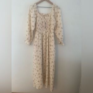 Neuflora Gentry Dress. Chic Cream Floral Long Sleeve Dress